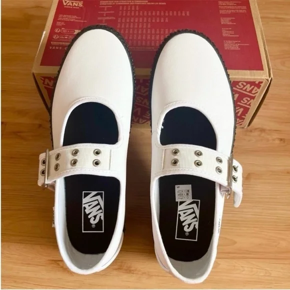 Vans Mary Jane Creeper Shoe Women
10.0 US - Picture 9 of 12